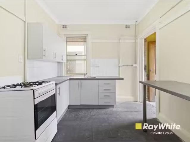 For Rent! 1/53 Ryedale Road, WEST RYDE Apartment for rent Lis.