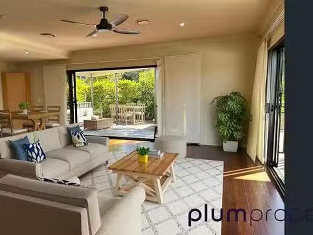 For Rent! 1/56 Ryans Road, St Lucia, QLD 4067