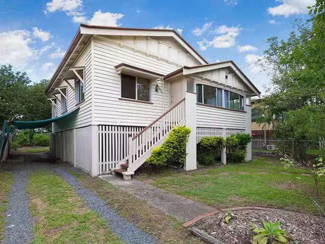 Rental! 157 Long Street East, Graceville, QLD 4075
