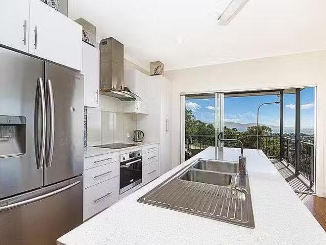 Cheap 15 Toorak Place, Castle Hill, QLD 4810