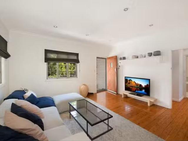 Rental! 15 Atthow Avenue, Ashgrove, QLD 4060