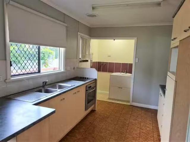 Charming 15 Halcro Street, Pialba, QLD 4655