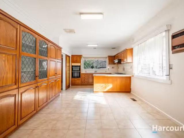 Nice 15 Huntington Grove, COBURG, VIC 3058 House for Rent