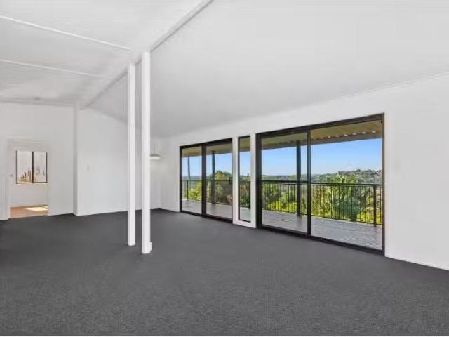 Unique 15 Panorama Drive, Tweed Heads West House for rent Lis.