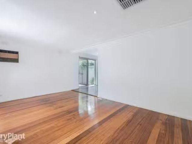 New 1/5 Pach Road, Wantirna South, VIC 3152