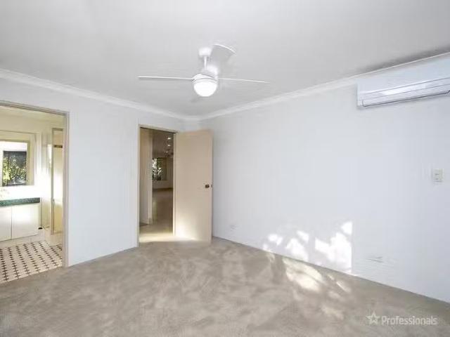 Rental! 15 Parrotbush Crescent, Ellenbrook, WA 6069
