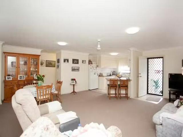 Charming 1/5 Short Street, Taree, NSW 2430