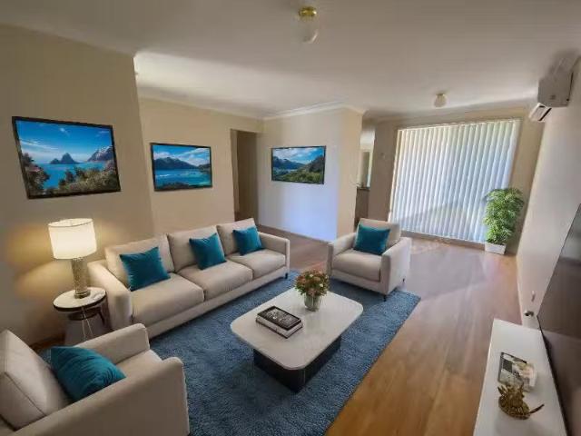 Rental! 15 Sharrock Avenue, Glenwood House for rent Listed by.