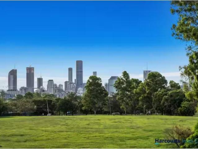 New 16/13 Vectis Street, NORMAN PARK Apartment for rent Liste.