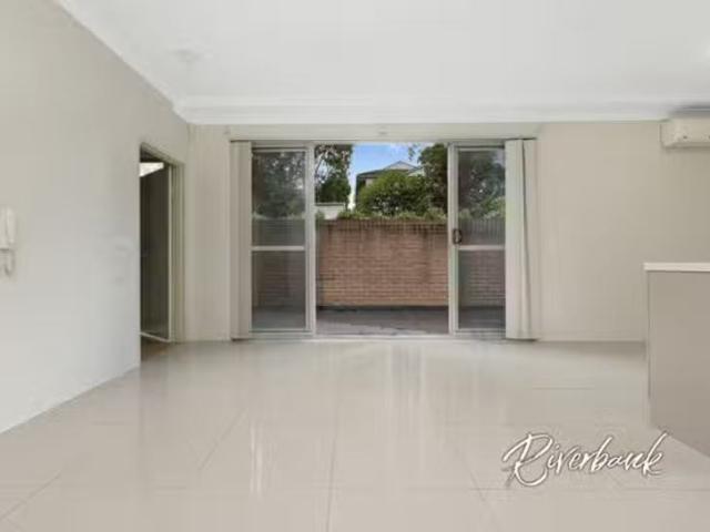 Cheap 1/61 63 Stapleton Street, Pendle Hill, NSW 2145