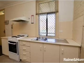 For Rent! 16/2 Keppel Street, BATHURST Apartment for rent Lis.