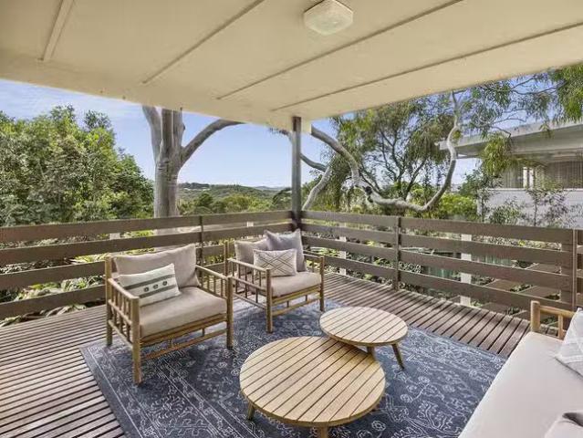 Charming 162 Parr Parade, Beacon Hill, NSW 2100