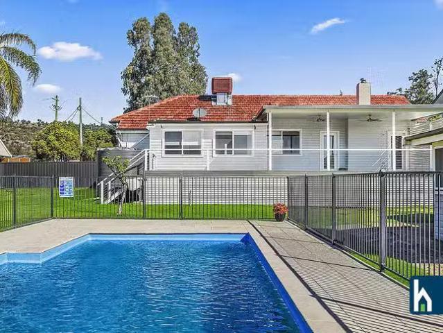 Unique 166 George Street, Gunnedah, NSW 2380