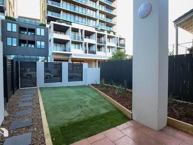 Charming 1/66 Sparkes Street, Chermside, QLD 4032