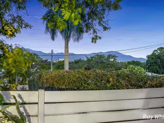 Cozy 16 Wheatcroft Street, The Range, QLD 4700
