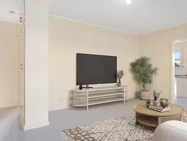 For Rent! 16 Wyong Road, O'sullivan Beach, SA 5166