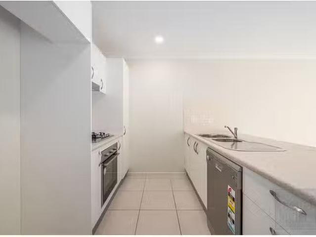 Just in! 1/6 Cameron Street, Jesmond, NSW 2299