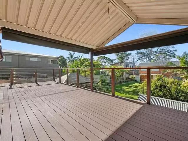 Deal! 16 Glengariff Avenue, Killarney Heights, NSW 2087