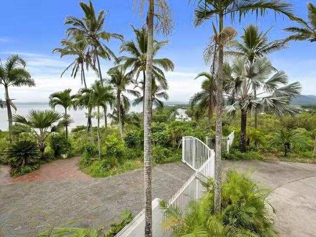 Unique 16 Janett Street, Yorkeys Knob, QLD 4878