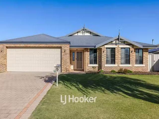Cozy 16 Pearl Link, Australind, WA 6233