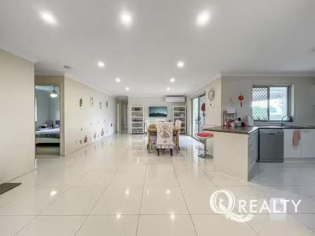 Nice 16 Phillips Lane, Drewvale, QLD 4116