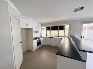 Deal! 16 Reusch Drive, Nuriootpa, SA 5355