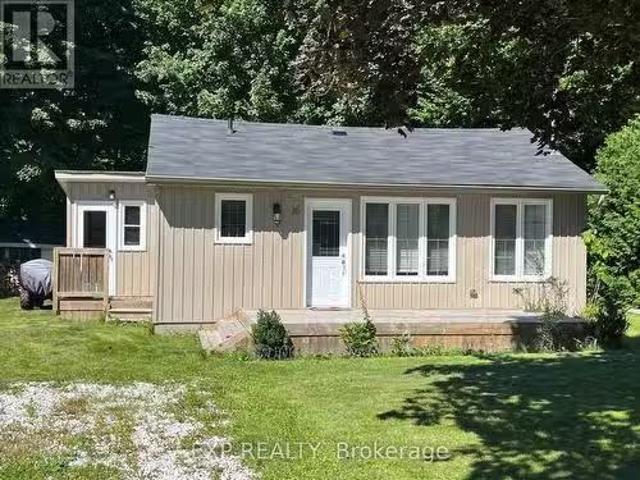 Rental! 16 Sixth Street, Georgina, ON, L0E 1N0 house for lea.