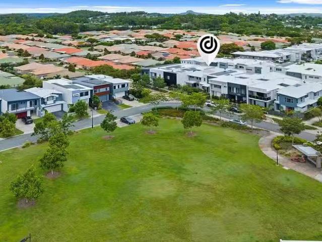 For Rent! 16 St Quentin Avenue, Maroochydore, QLD 4558