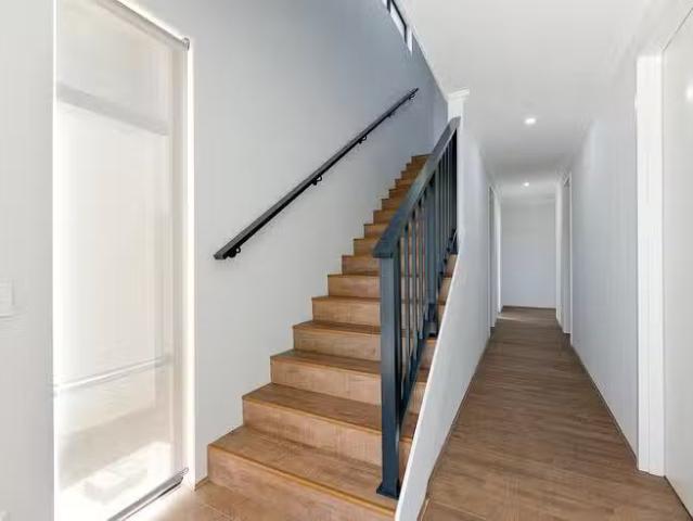 Rental! 16A Melson Way, Booragoon, WA 6154