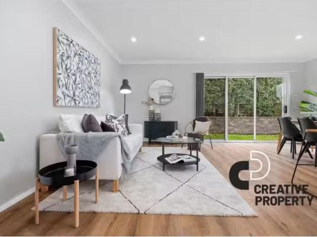 Rental! 1/70a Bousfield Street, Wallsend Townhouse for rent L.