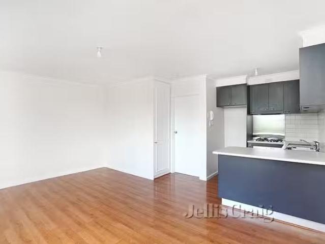 Rental! 17/18 Tongue Street, Yarraville VIC 3013