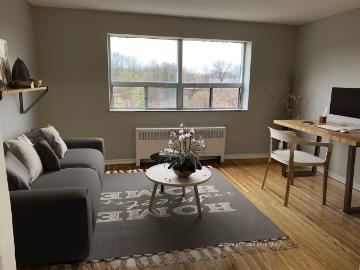 Hamilton, Ontario, Ontario - Garden, Office room