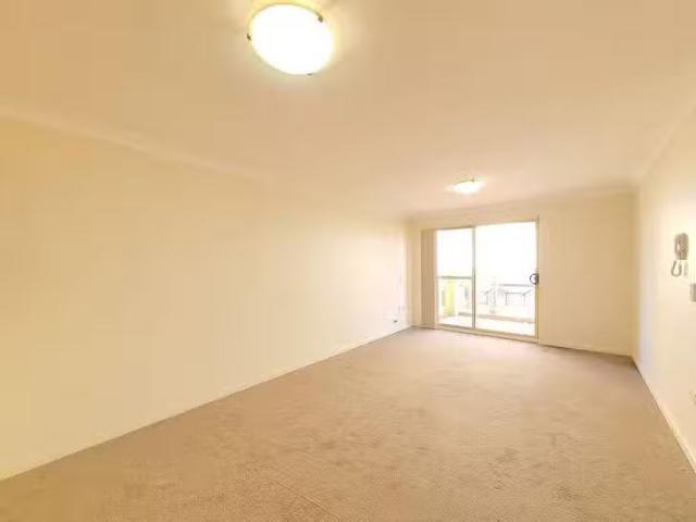 Unique 17/334 336 Railway Terrace, Guildford, NSW 2161