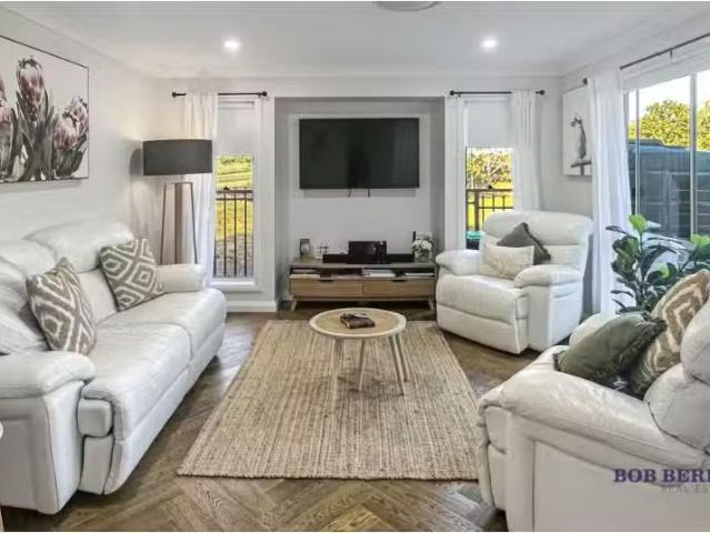 Just in! 175B Boundary Road, Dubbo Townhouse for rent Listed.