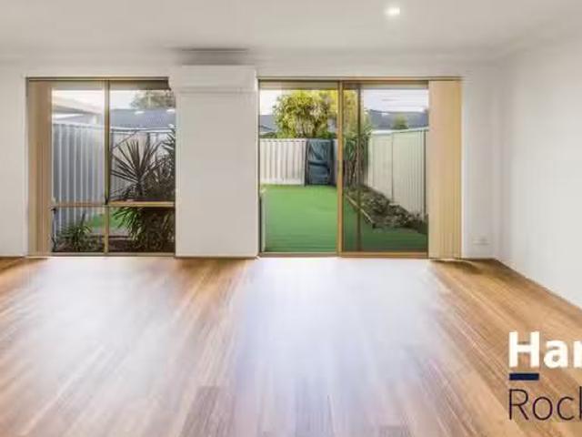Charming 18/14 Hefron Street, ROCKINGHAM, WA 6168 Unit for R.