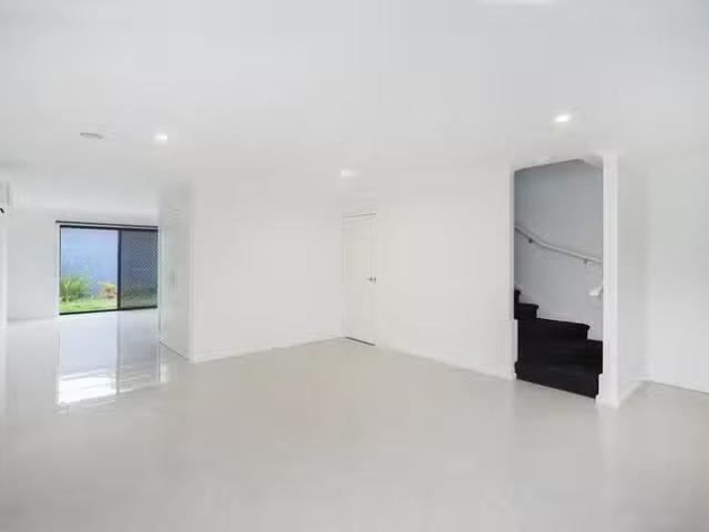 Cheap 1/81 Stanhope Street, West Footscray, VIC 3012