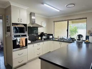 Cozy 182 Duke Street, Busselton, WA 6280