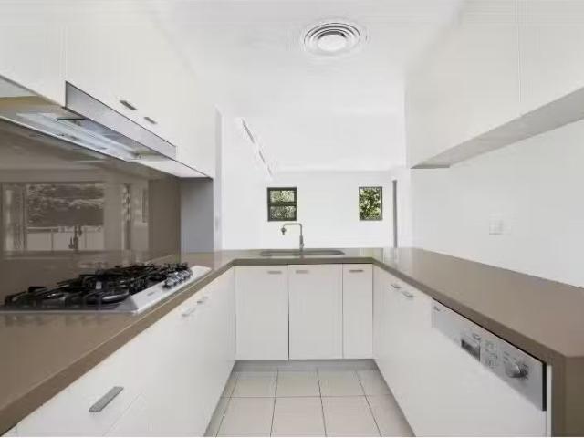 Cozy 18/48 Spencer Street, Rose Bay Apartment for rent Listed.