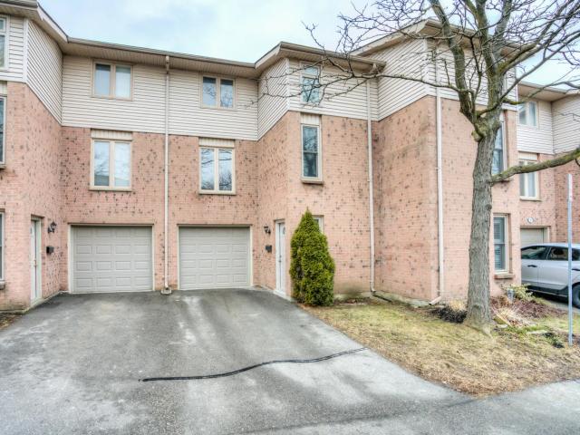 FOR RENT: 1855 Aldersbrook – Unit 28