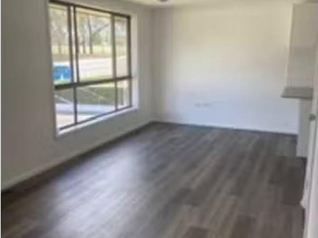 Cheap 1/88 Blaxland Ave, Singleton Heights House for rent Lis.
