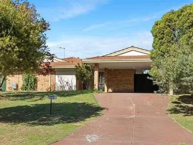 Nice 18 Bondi Crescent, Warnbro, WA 6169