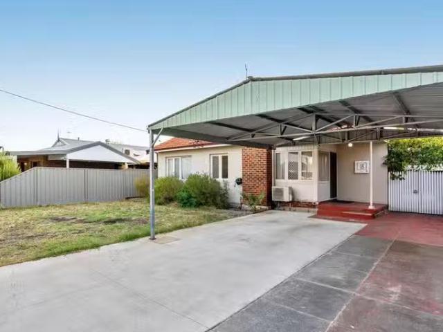 Rental! 18 Hartfield Street, Queens Park, WA 6107