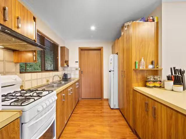 Just in! 18 Mepsted Crescent, Athelstone, SA 5076