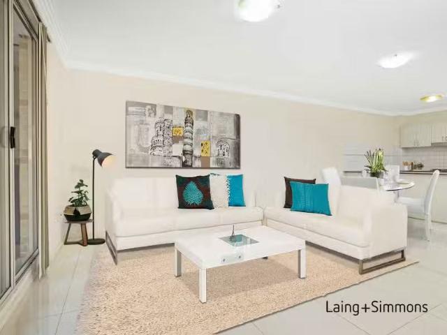 Cheap 19/2A Conie Avenue, Baulkham Hills Apartment for rent L.
