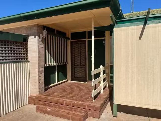 Just in! 194 Cartledge Avenue, Whyalla Stuart, SA 5608
