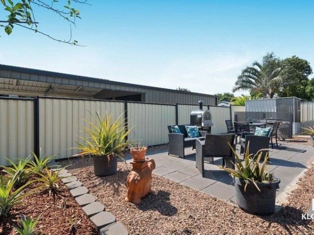 For Rent 1/9 Woodrose Street, Kingston Modern & Private 2 Bedroom Granny Flat