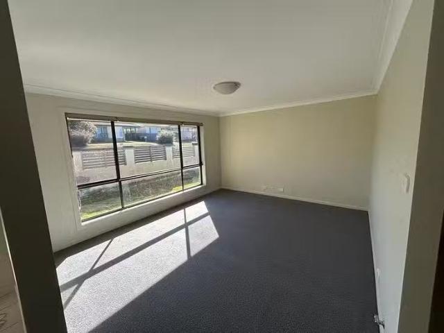 Cheap 19 Kennedy Street, Armidale, NSW 2350