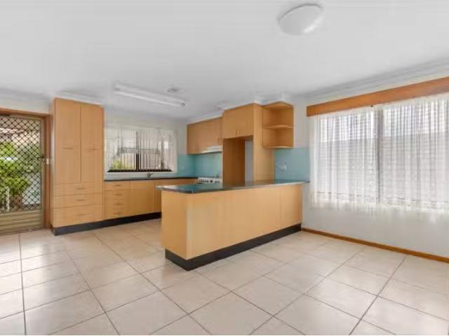 Cozy 19 Mc Keahnie Street, CRESTWOOD House for rent Listed by.