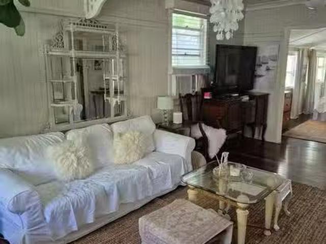 Cozy 19 Moreton Parade, Kings Beach, QLD 4551