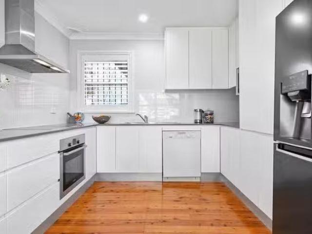 Nice 1/9 Mutual Road, Mortdale, NSW 2223